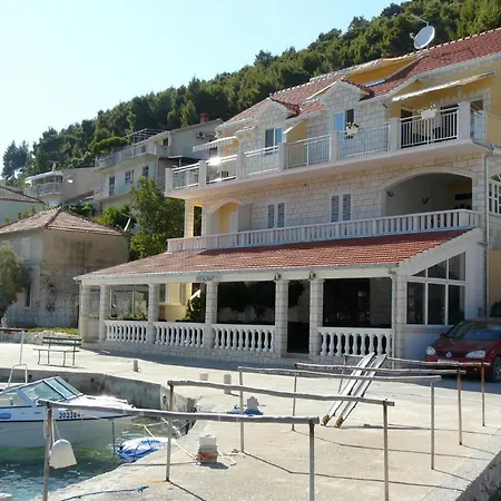 Διαμέρισμα Kor Ula *